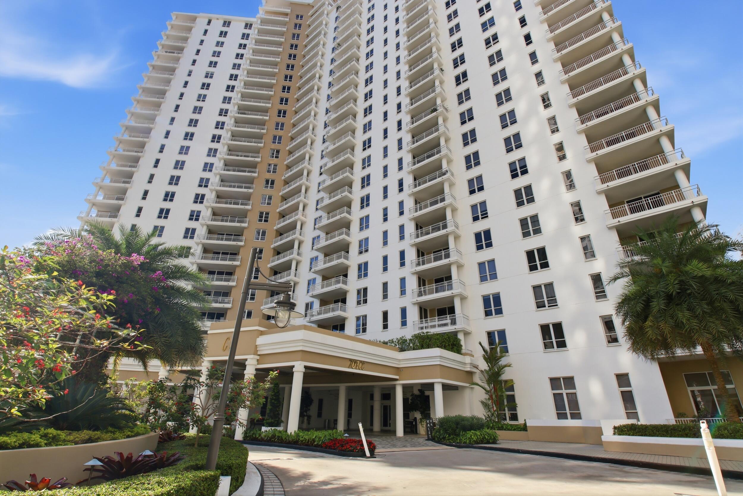 701 Brickell Key Boulevard, Unit 610 Miami, FL 33131 - Photo 1 of 40 front view of a building