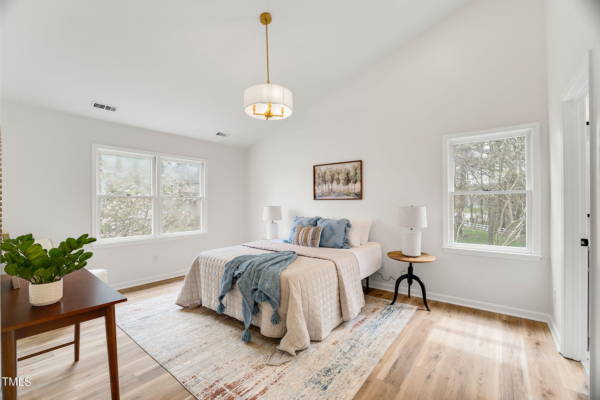 5628 Barham Court Raleigh, NC 27613 - Photo 33 of 52 P1167827