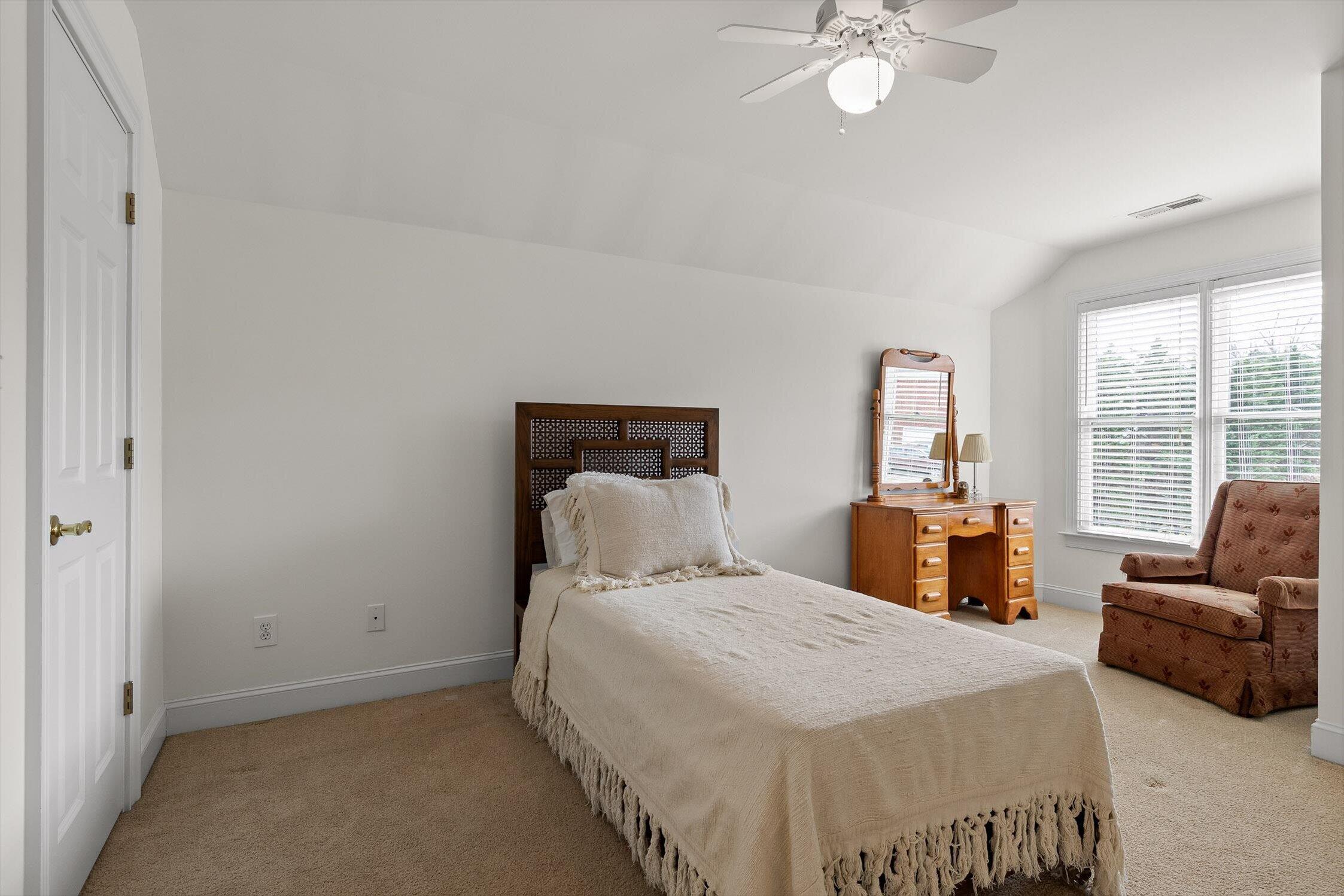 258 Windcrest Place Northwest Cleveland, TN 37312 - Photo 41 of 59 Upstairs bedroom