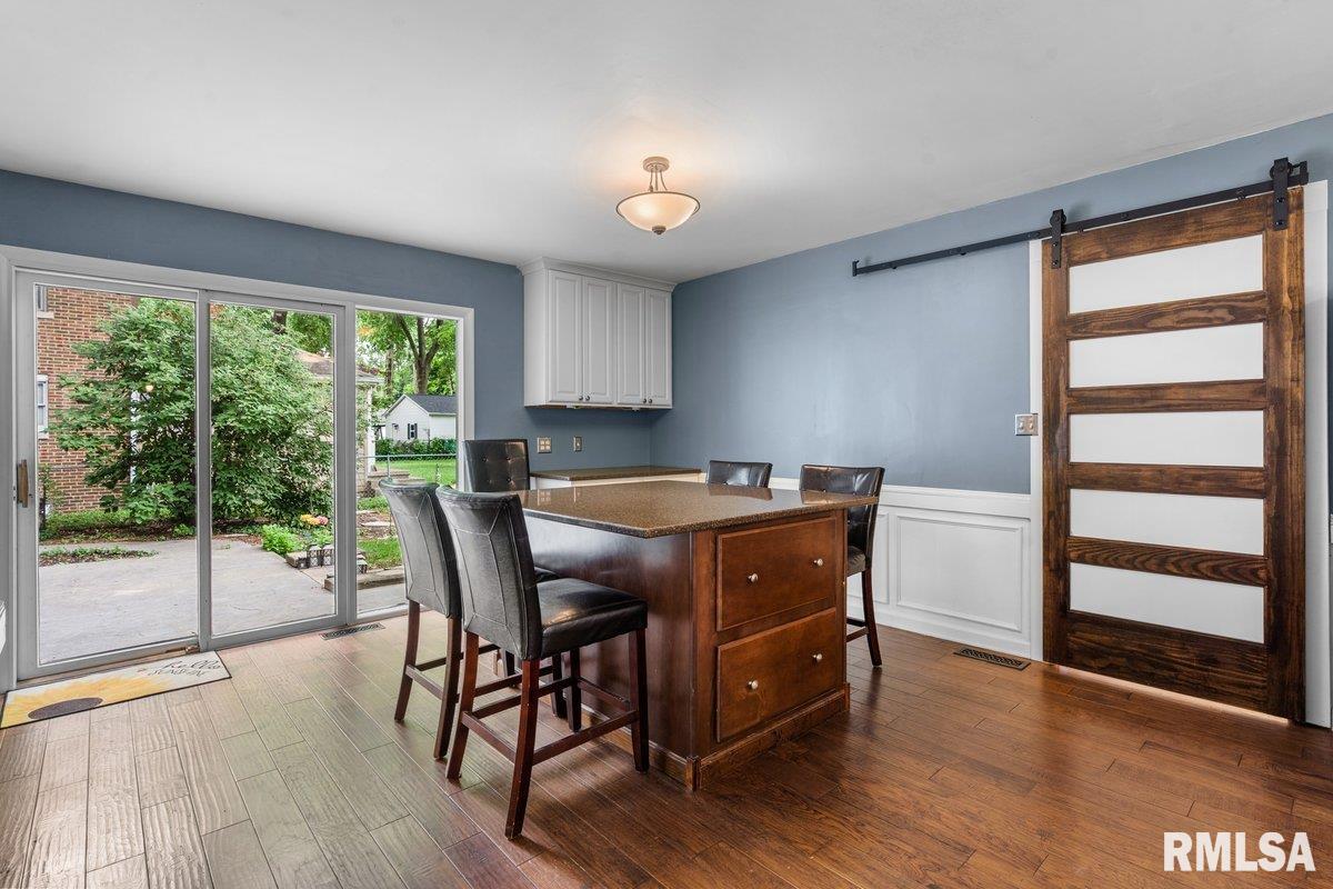 1325 South Bates Avenue Springfield, IL 62704 - Photo 17 of 55