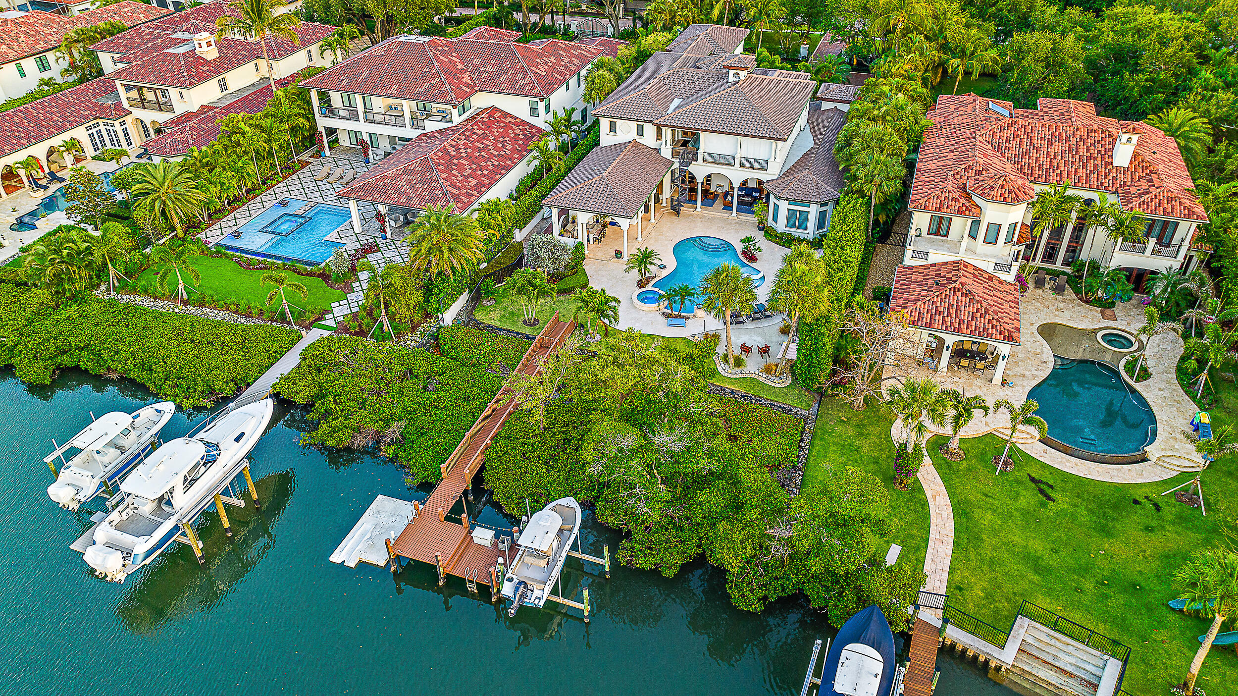 337 Old Jupiter Beach Road Jupiter, FL 33477 - Photo 38 of 38 an aerial view of residential house with outdoor space and swimming pool