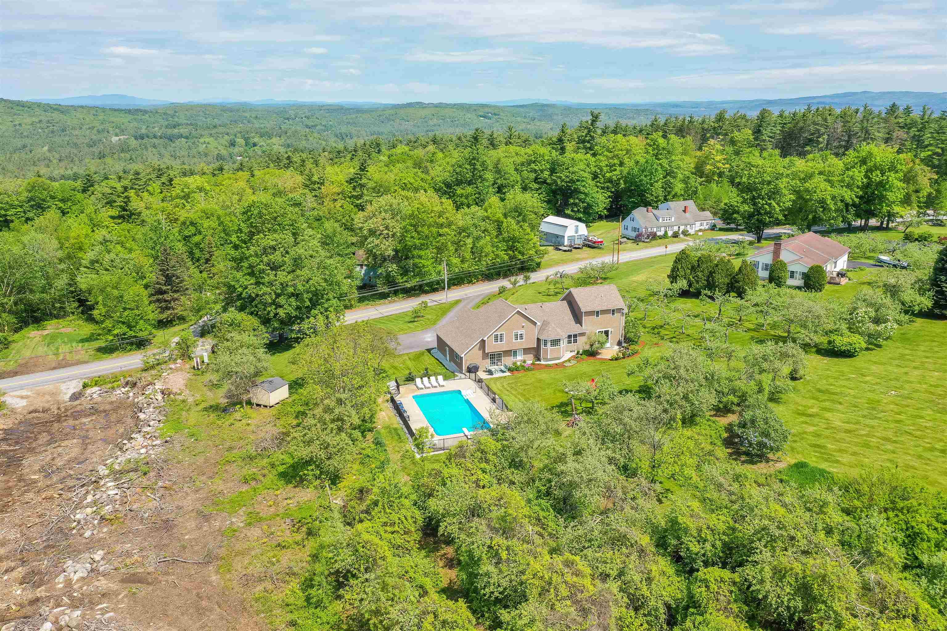 75 West Parish Road Concord, NH 03303 - Photo 32 of 40