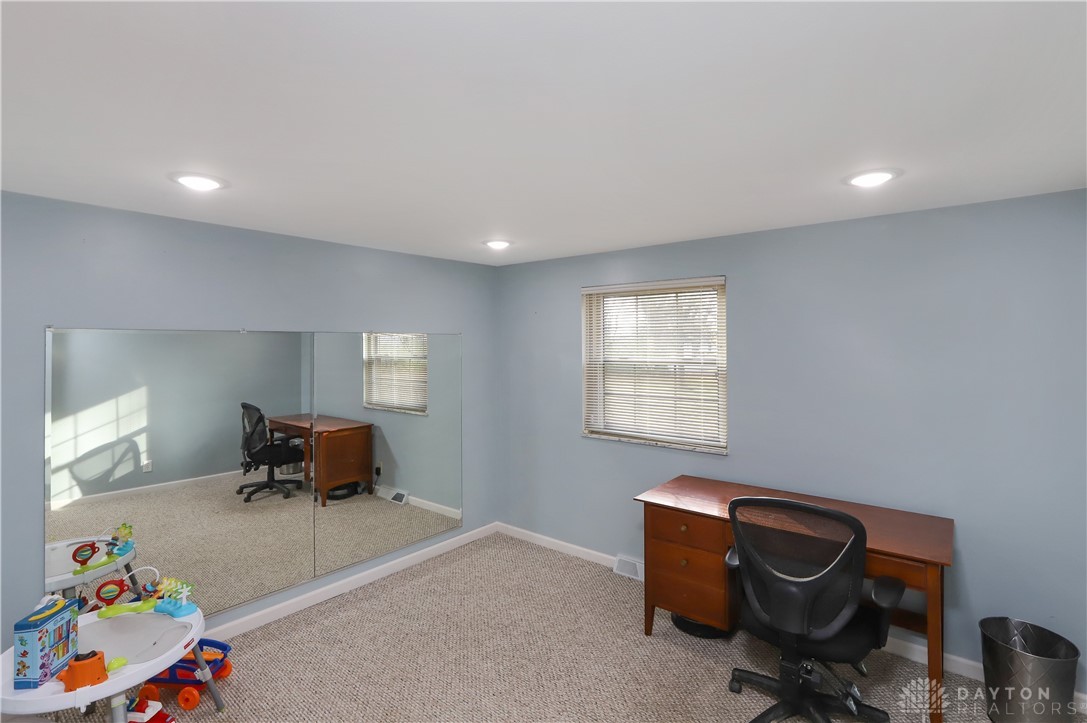 6840 Peters Road Tipp City, OH 45371 - Photo 17 of 29 Gallery Image 17