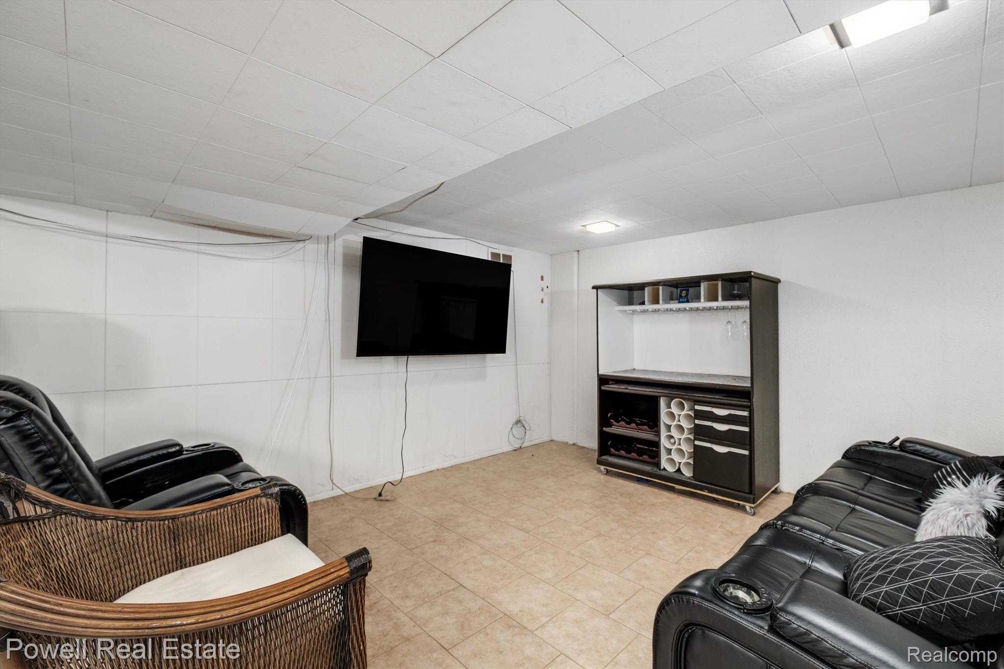 12327 East 11 Mile Road Warren, MI 48093 - Photo 27 of 34 Gallery Image 27