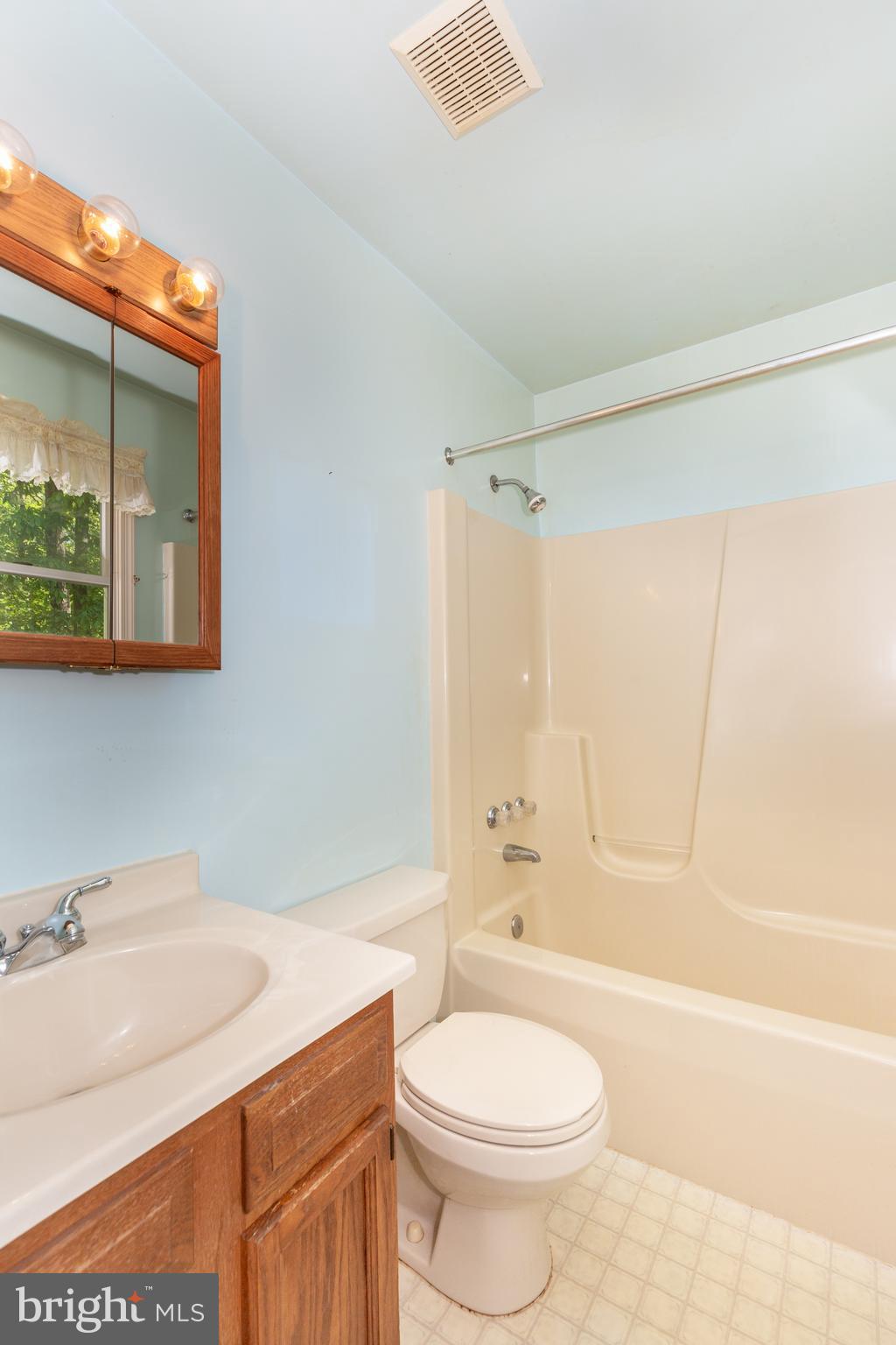 2409 Stone Road Westminster, MD 21158 - Photo 12 of 36 Primary bath