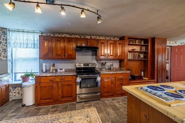 $389,500 | 6778 State Route 20, Bouckville, NY 13310