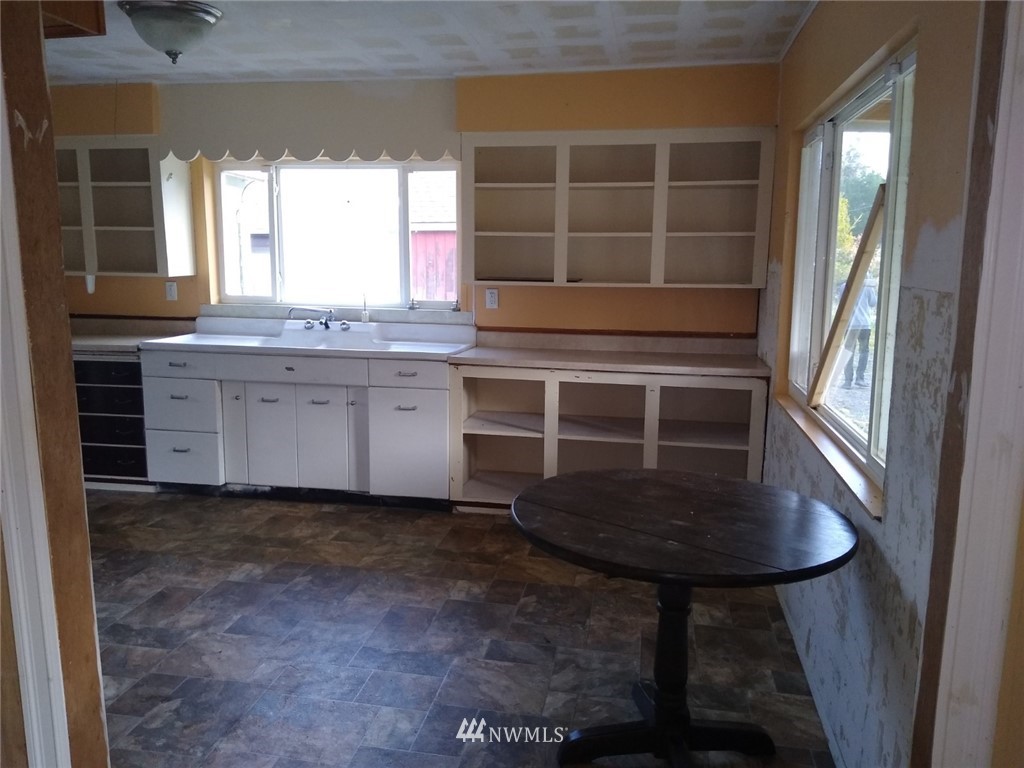 2054 Ocean Beach Road Copalis Crossing, WA 98536 - Photo 8 of 11 Gallery Image 8