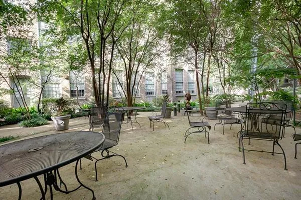 $2,350 | 920 Poeyfarre Street, Unit 144, New Orleans, LA 70130