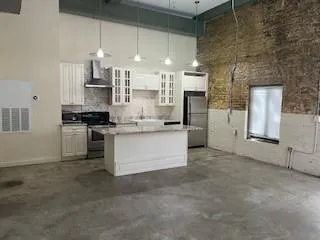 $2,350 | 920 Poeyfarre Street, Unit 144, New Orleans, LA 70130