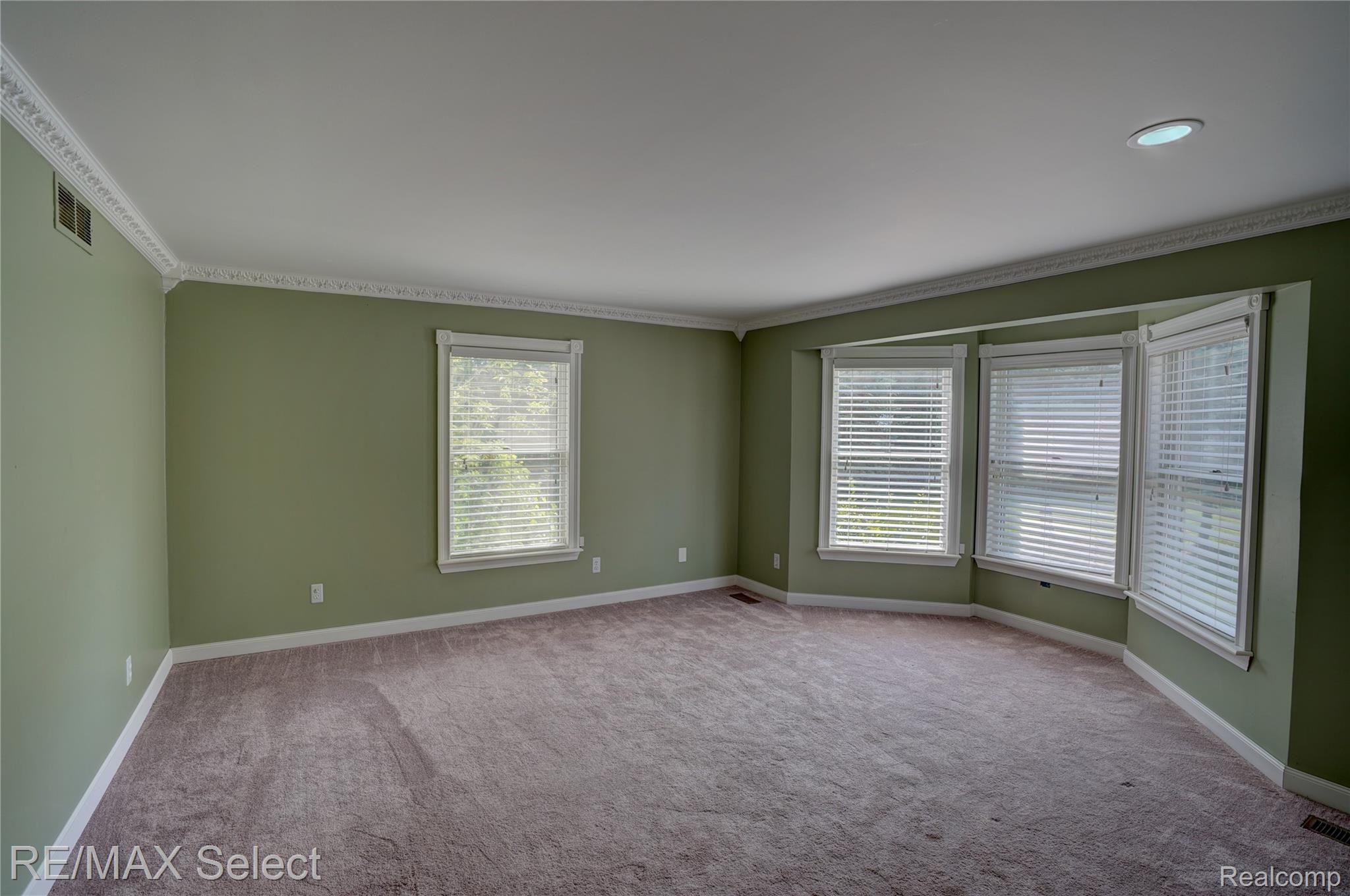 3816 Davison Road Lapeer, MI 48446 - Photo 30 of 46 3816 Davison Rd 047.jpg