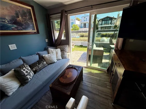 $3,600 | 211 Carroll Canal, Venice, CA 90291