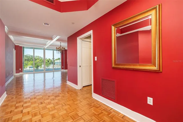 $1,325,000 | 2 Seaside Lane, Unit 103, Belleair, FL 33756