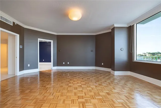 $1,325,000 | 2 Seaside Lane, Unit 103, Belleair, FL 33756