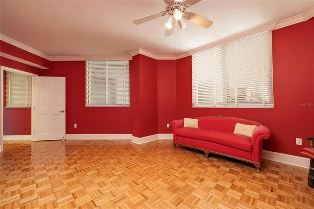 $1,325,000 | 2 Seaside Lane, Unit 103, Belleair, FL 33756