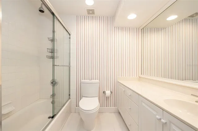 $1,325,000 | 2 Seaside Lane, Unit 103, Belleair, FL 33756