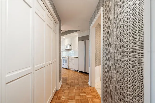 $1,325,000 | 2 Seaside Lane, Unit 103, Belleair, FL 33756