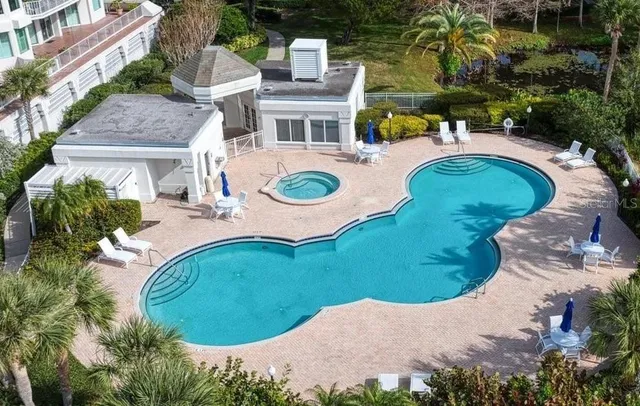 $1,325,000 | 2 Seaside Lane, Unit 103, Belleair, FL 33756