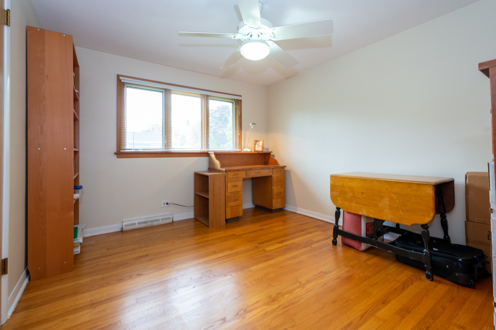 1420 Lee Road Northbrook, IL 60062 - Photo 15 of 36 a view of a room with workspace and windows