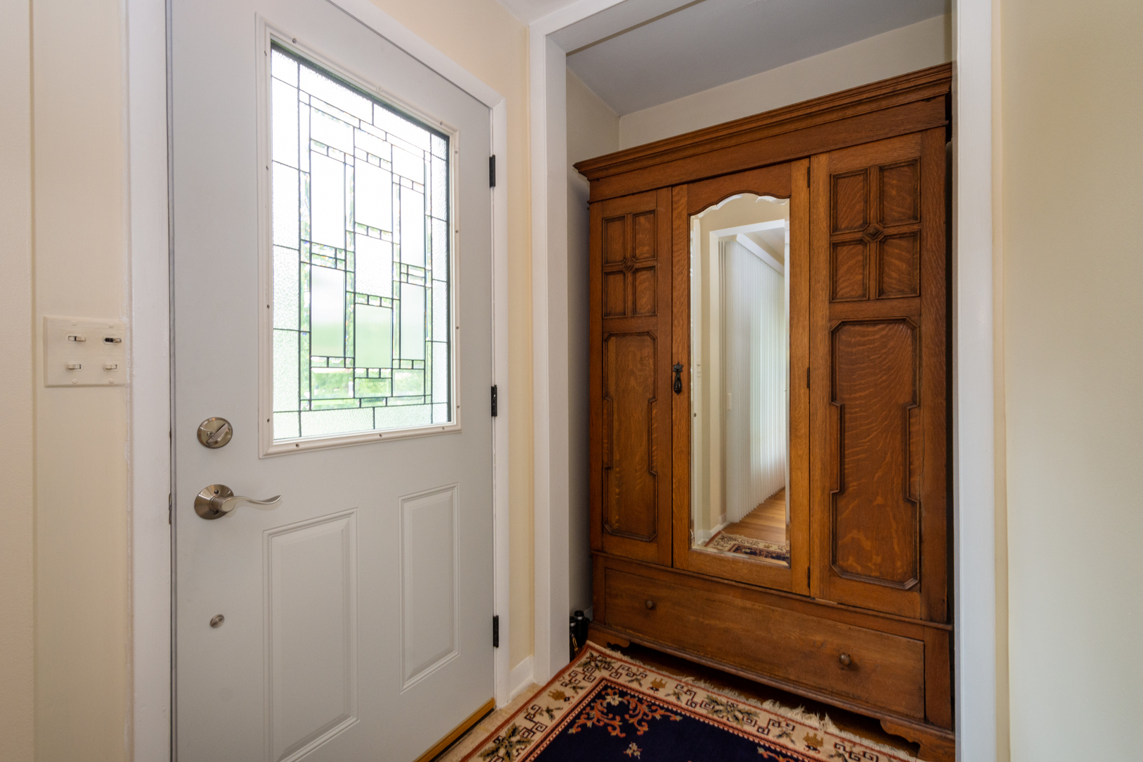 1420 Lee Road Northbrook, IL 60062 - Photo 3 of 36 a view of front door