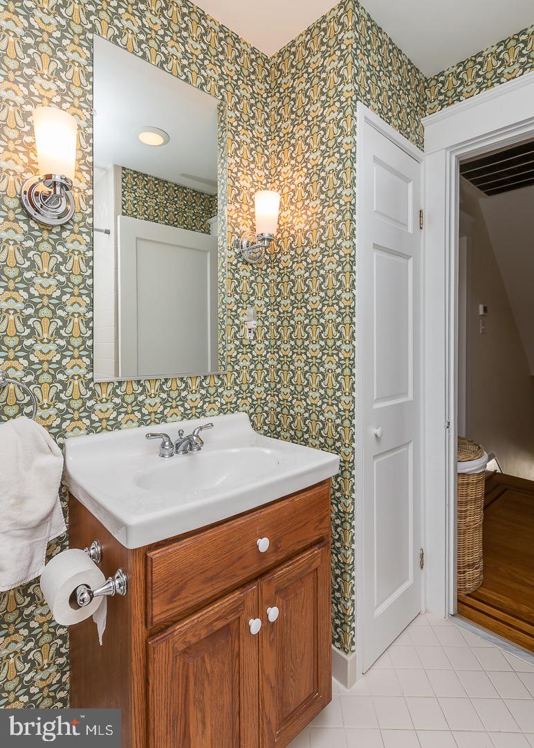 18 Colfax Road Havertown, PA 19083 - Photo 34 of 44