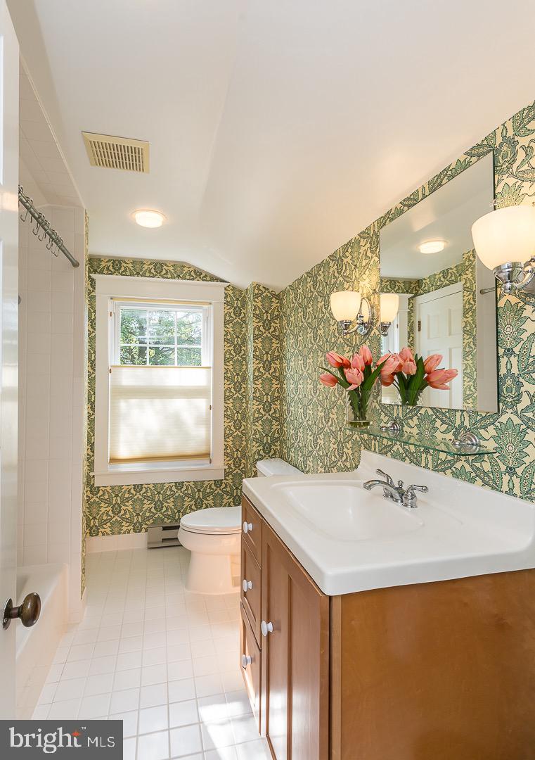 18 Colfax Road Havertown, PA 19083 - Photo 35 of 44