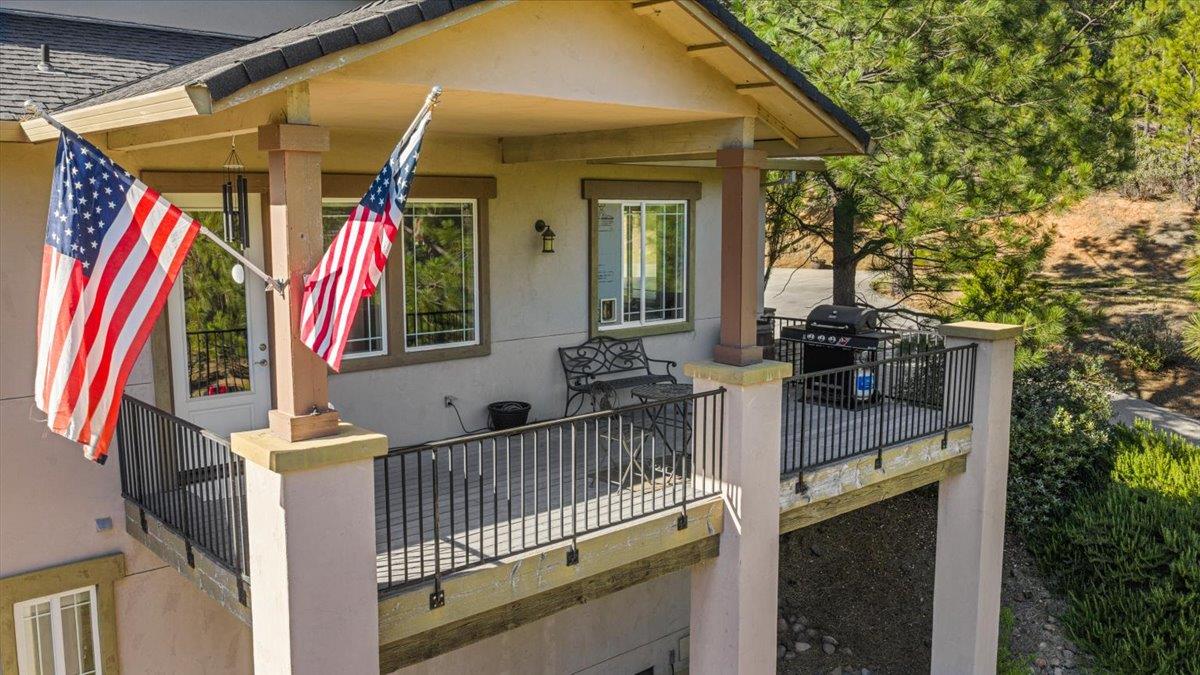 915 Eden Valley Road Colfax, CA 95713 - Photo 4 of 66