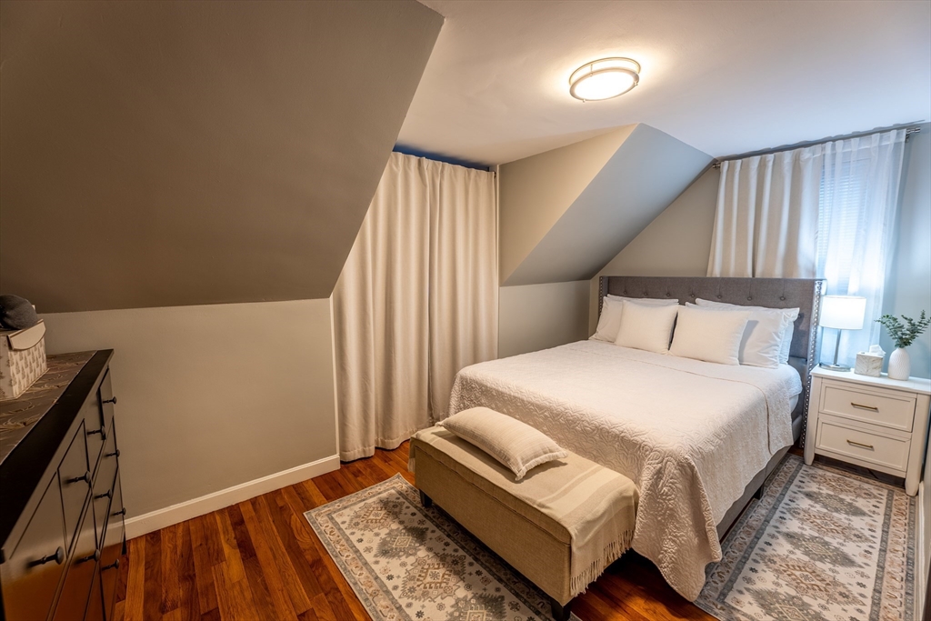 32 Farmington Street, Unit 2 Worcester, MA 01603 - Photo 6 of 14