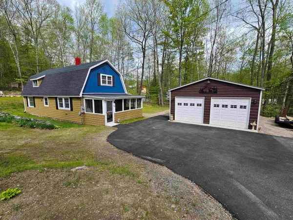 $379,900 | 48 Pine Hill Road, Warren, NH 03279