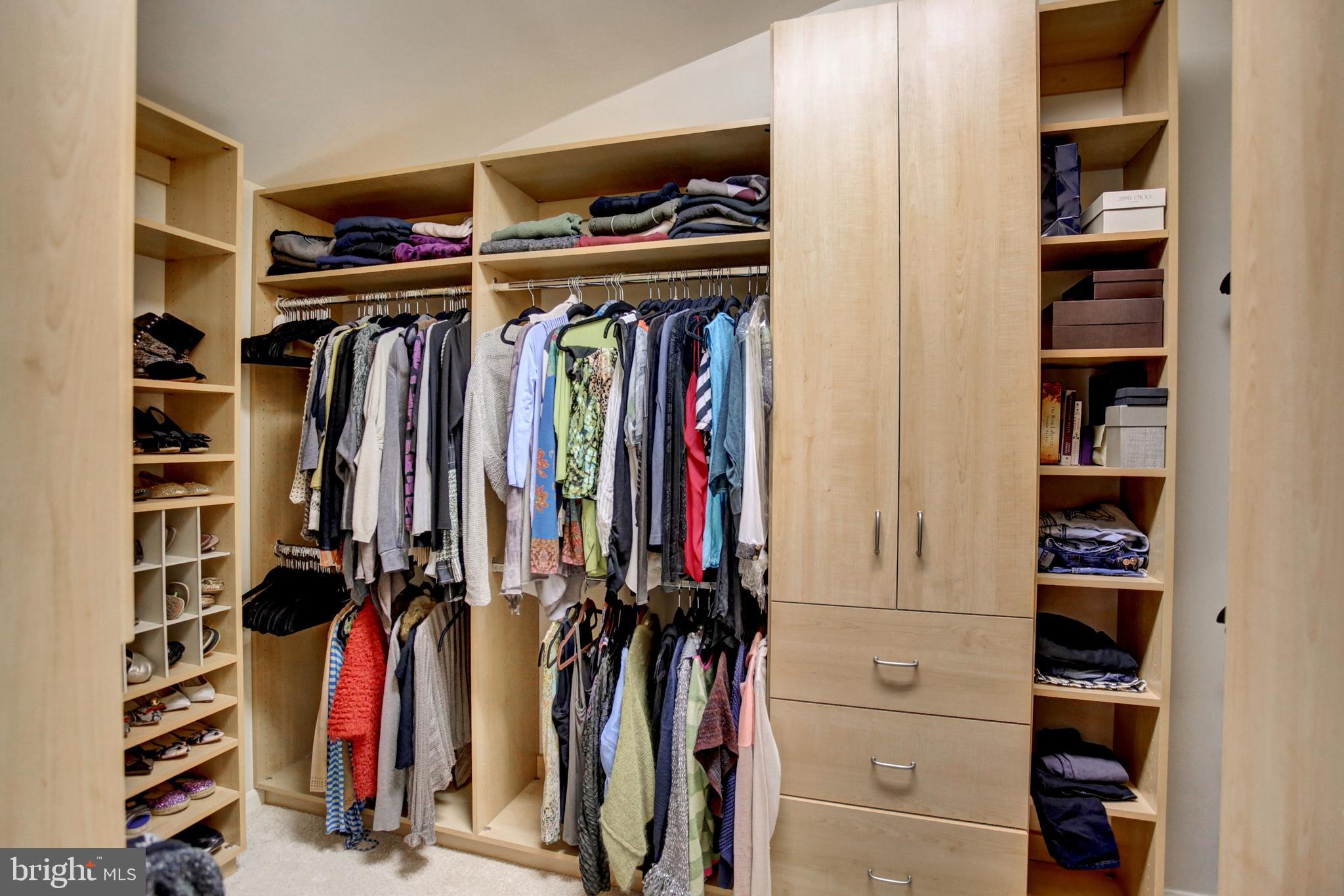 809 Riverview Road Lemoyne, PA 17043 - Photo 25 of 41 Large Walk In Closet