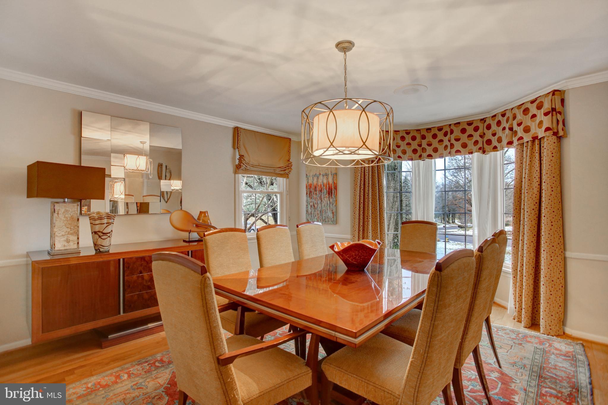 809 Riverview Road Lemoyne, PA 17043 - Photo 5 of 41 Bay Window In Dining Room