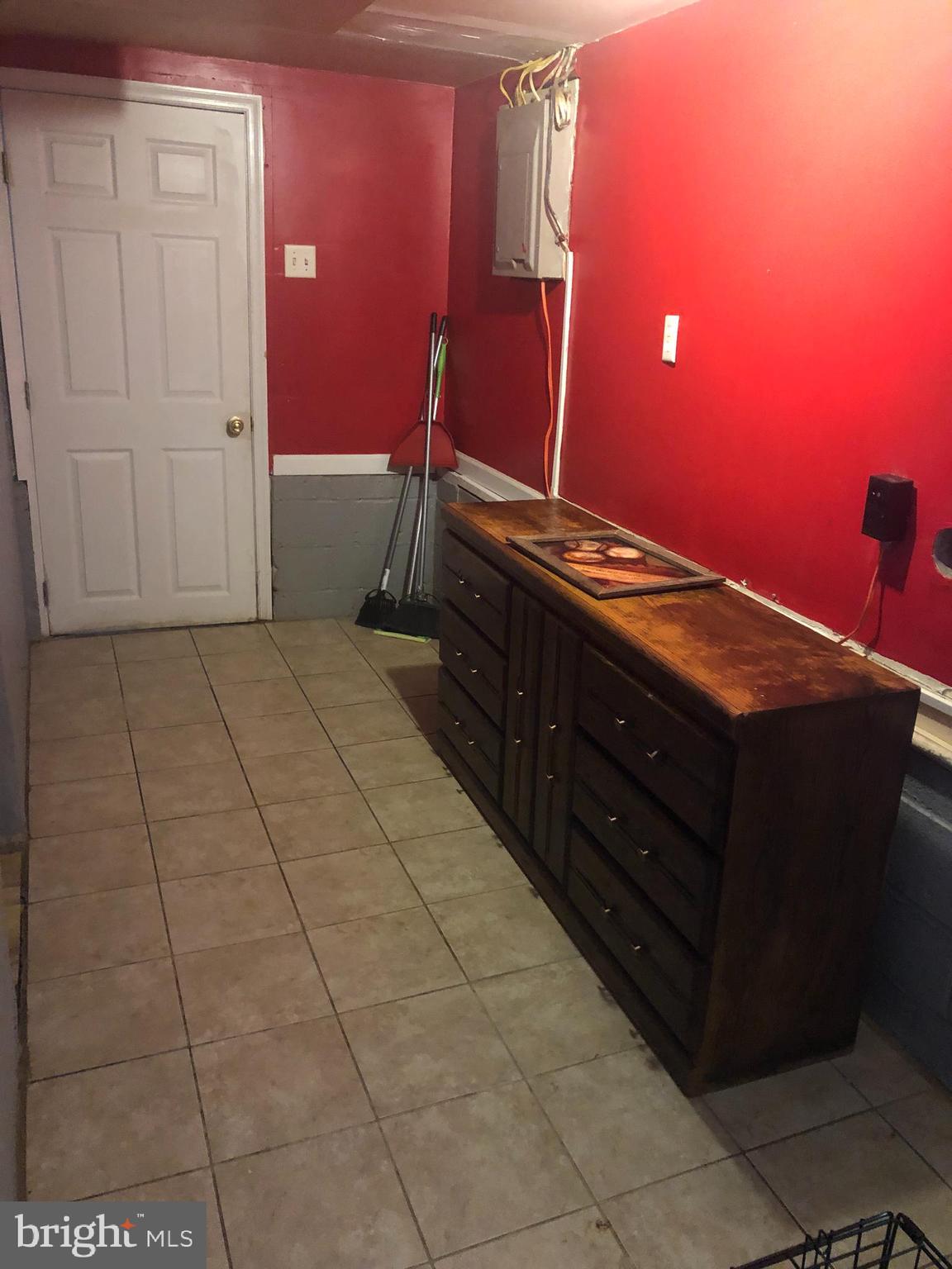 59 Buffington Road Aston, PA 19014 - Photo 14 of 19 Laundry room