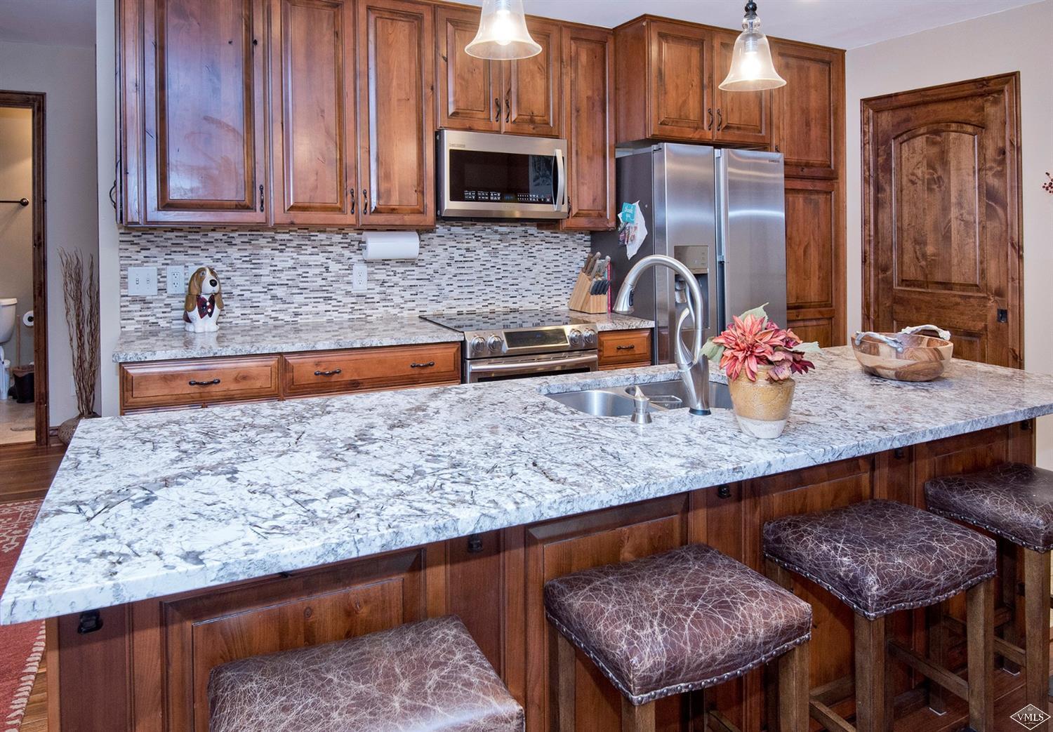 2311 Old Trail Road, Unit B Avon, CO 81620 - Photo 9 of 20 Additional Photo