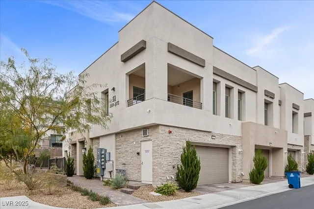 $2,300 | 600 Carriage Hill Drive, Unit 2172, Las Vegas, NV 89138