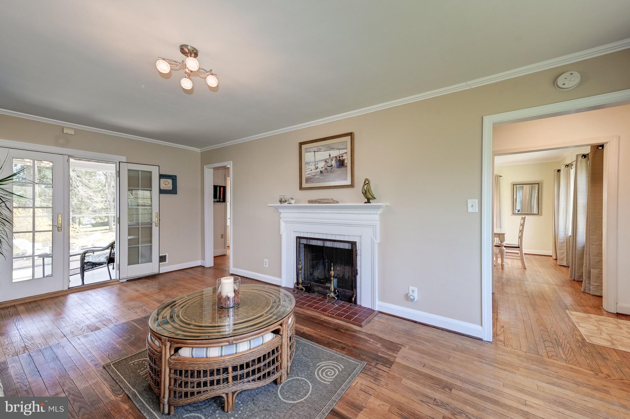 3933 Stansbury Mill Road Monkton, MD 21111 - Photo 10 of 48 Living Room