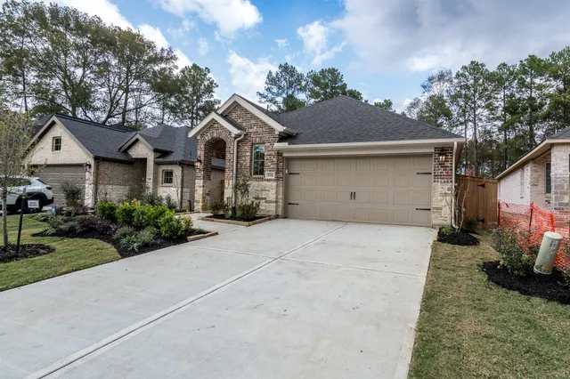 $2,595 | 30314 Ruby Frst Court, Magnolia, TX 77354