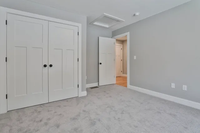 $899,900 | 42 Ridgeview Lane, New Boston, NH 03070