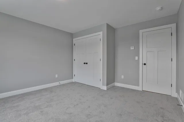 $899,900 | 42 Ridgeview Lane, New Boston, NH 03070