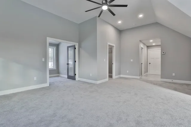 $899,900 | 42 Ridgeview Lane, New Boston, NH 03070