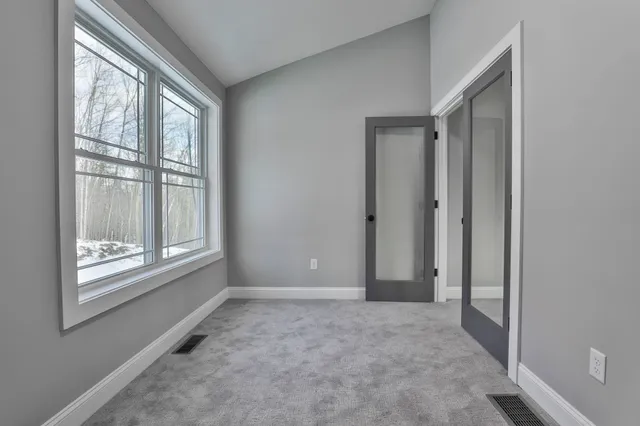 $899,900 | 42 Ridgeview Lane, New Boston, NH 03070