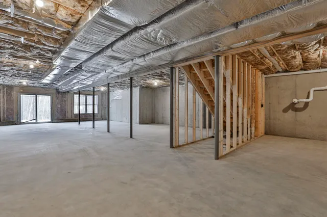 $899,900 | 42 Ridgeview Lane, New Boston, NH 03070