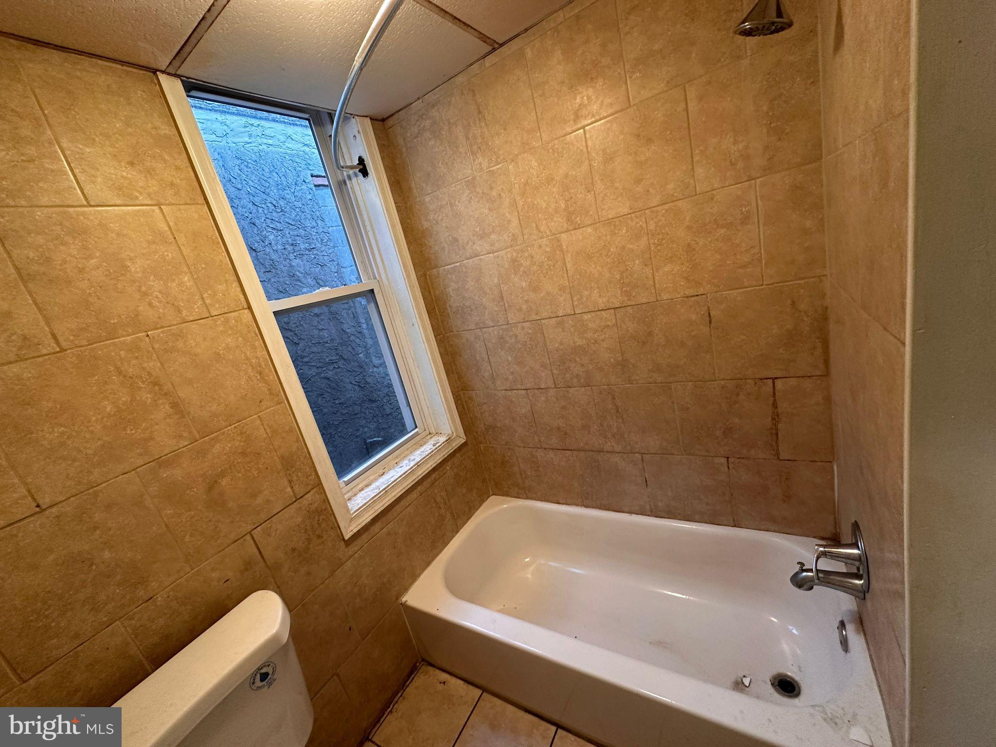 3050 North Sydenham Street Philadelphia, PA 19132 - Photo 7 of 11