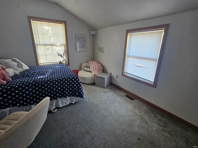 $4,000 | 405 East 15th Street, Bloomington, IN 47408