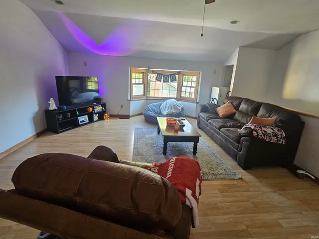 $4,000 | 405 East 15th Street, Bloomington, IN 47408