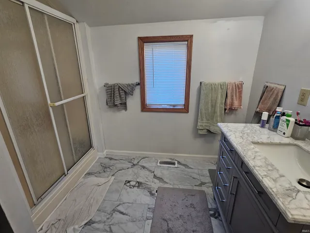 $4,000 | 405 East 15th Street, Bloomington, IN 47408