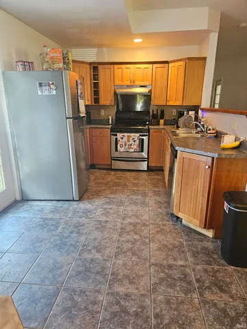 $4,000 | 405 East 15th Street, Bloomington, IN 47408