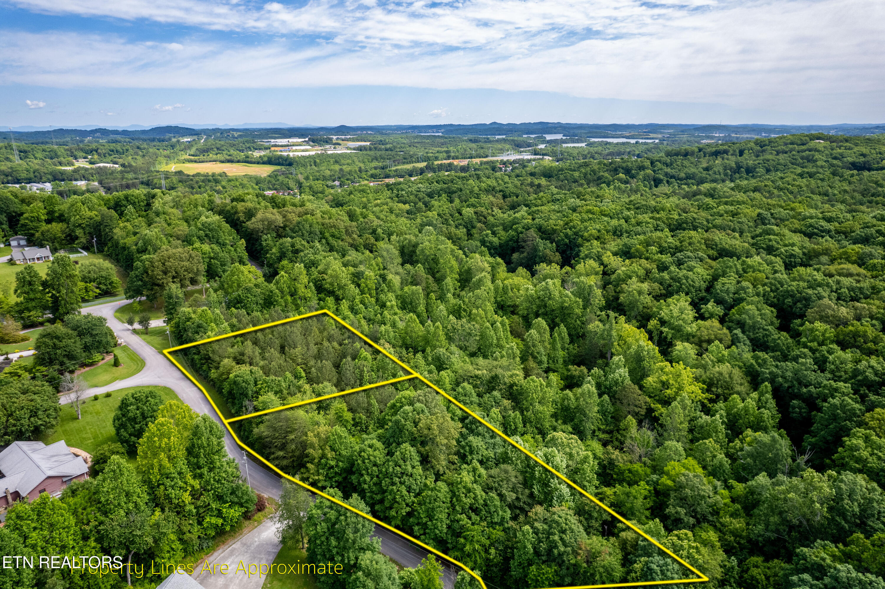 Deer Run Vonore, TN 37885 - Photo 5 of 18 .