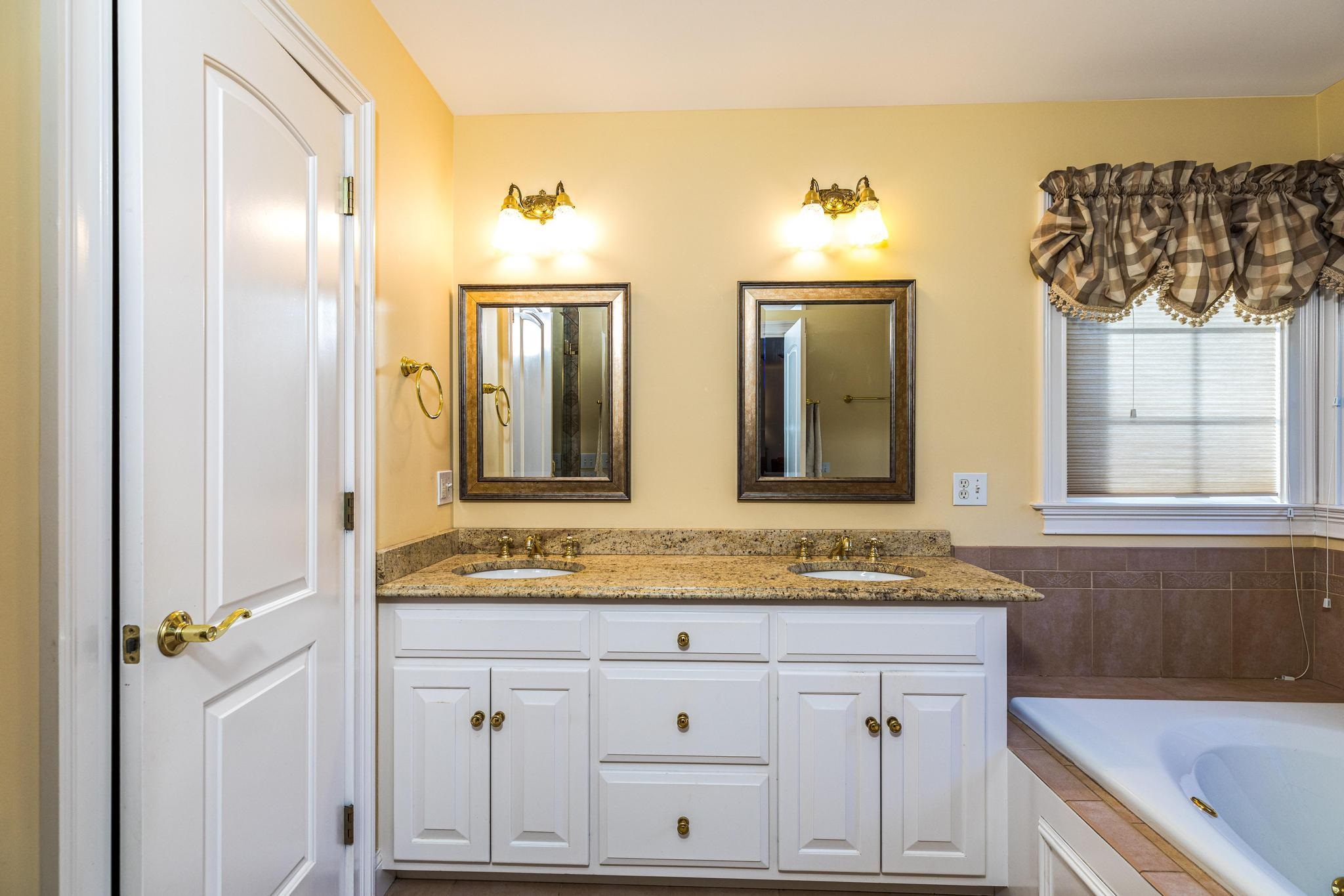 3 Balsam Way Stratham, NH 03885 - Photo 18 of 33