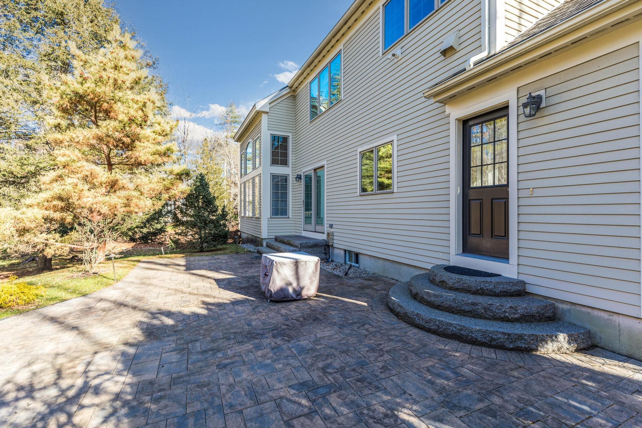 3 Balsam Way Stratham, NH 03885 - Photo 30 of 33