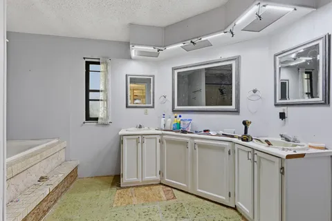 $300,000 | 1020 Peery Circle, Kingston Springs, TN 37082