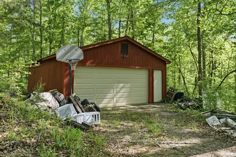 $300,000 | 1020 Peery Circle, Kingston Springs, TN 37082